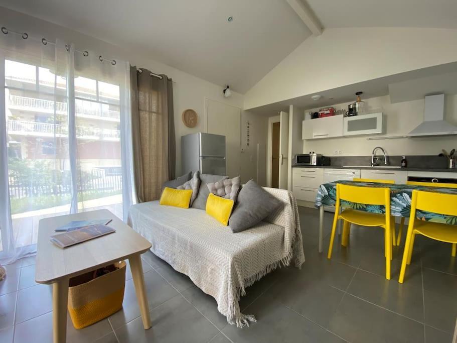 Maison Typee Arcachonnaise Avec Piscine Commune 라테스트드뷔크 외부 사진